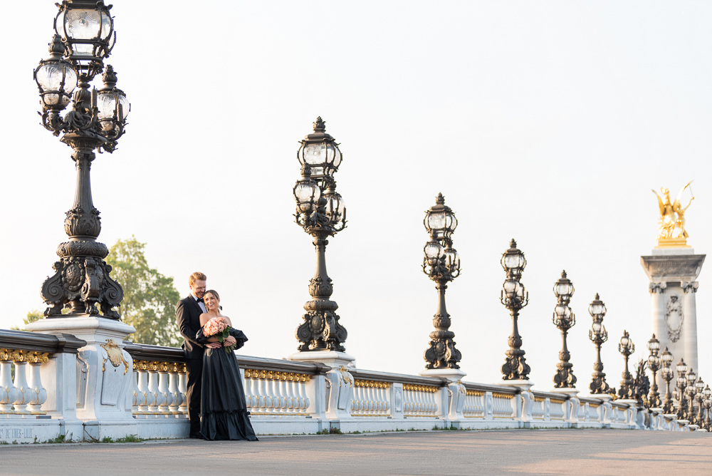 Odrida - Paris engagement photos on Alexander 3 bridge