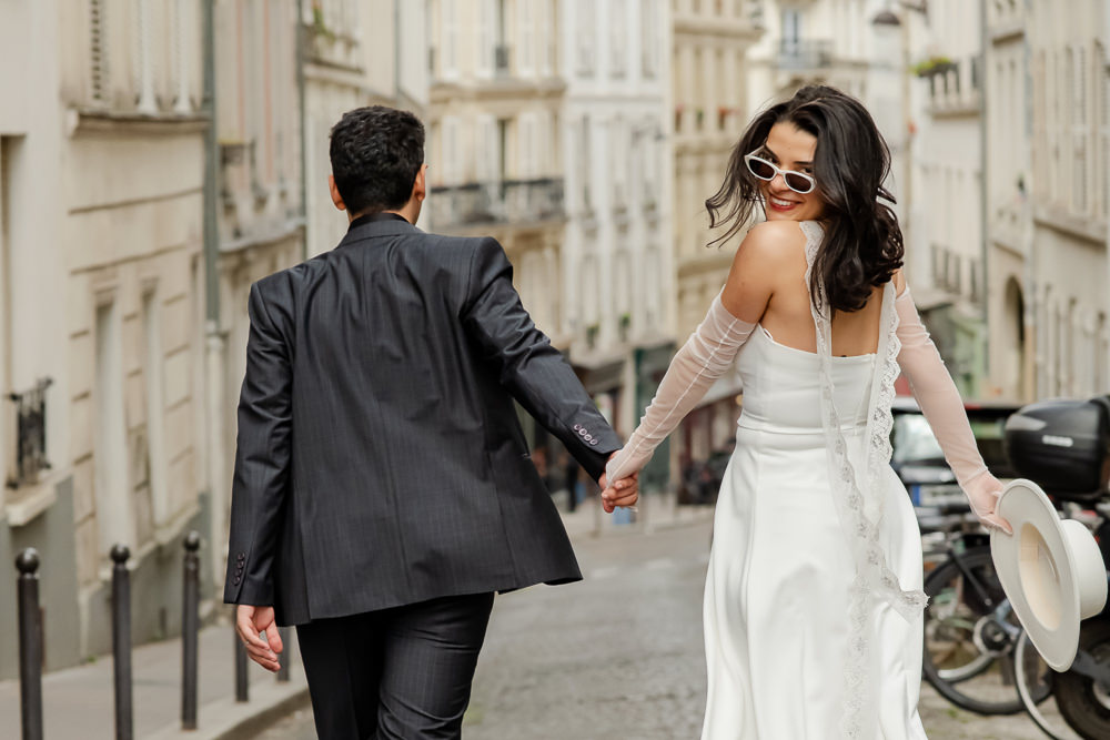 sun-romantic-couples-photoshoot-montmartre-paris